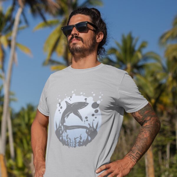 Plážové tričko s potiskem žraloka "Ocean Shark" - Unisex Softstyle