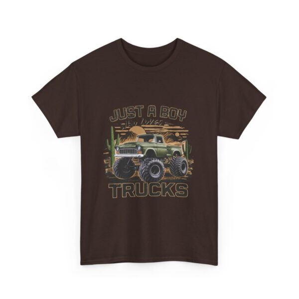 "Just a Boy Who Loves Trucks" Unisex tričko z těžké bavlny s potiskem - Image 5